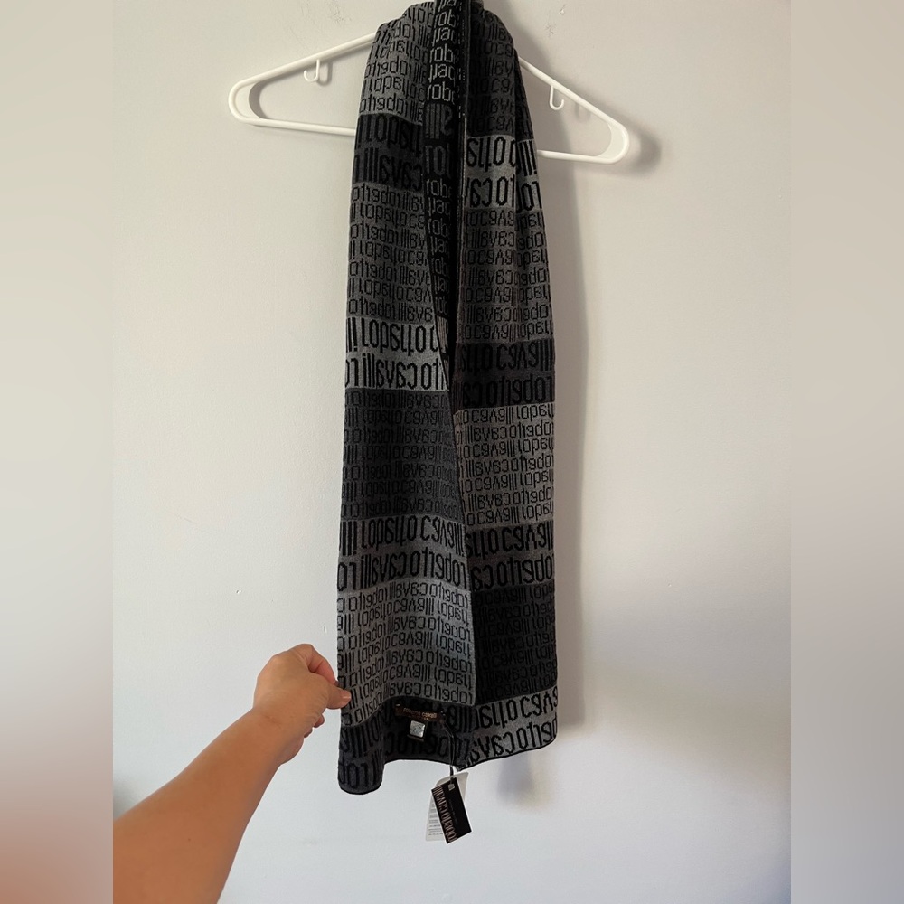 Roberto Cavalli Monochrome Logo Scarf